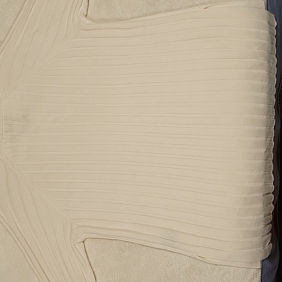 NWOT, Sanctuary Women's Cream Turtleneck Sweater - Picture 12 of 15